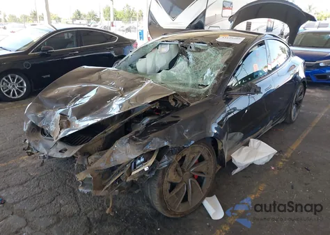 2025 Tesla Model 3 Performance из США, поврежденный, VIN 5YJ3E1ET7SF986848